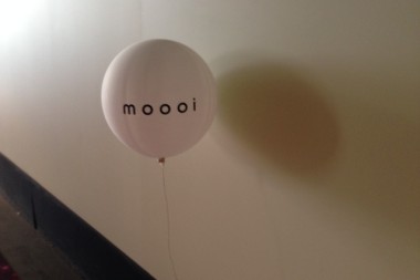 Two balloons at Moooi
